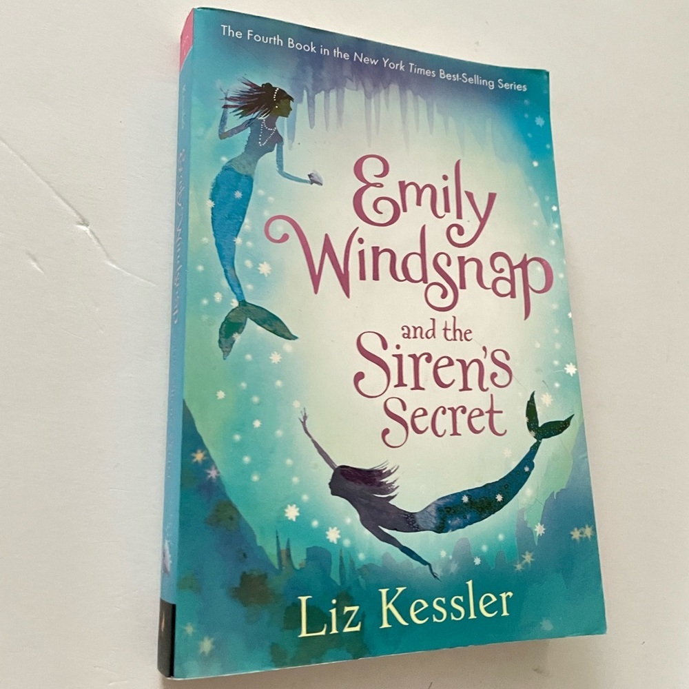 Emily Windsnap and the Siren's Secret Book Paperback